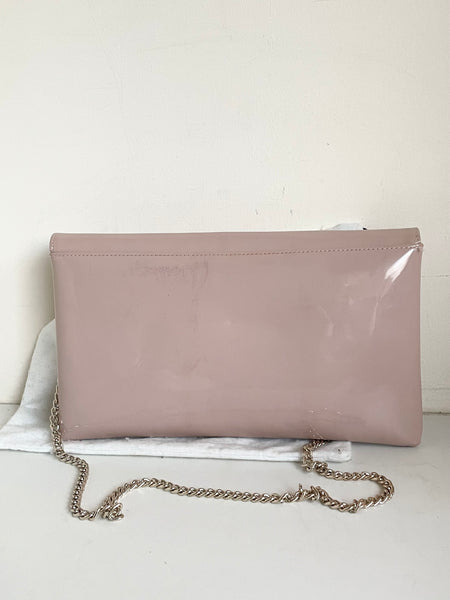 Berry patent outlet clutch bag