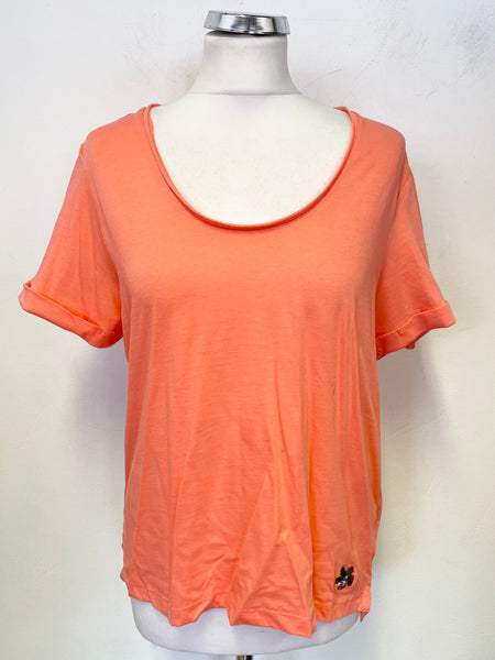 TED BAKER MIARNA CORAL SCOOP NECK SHORT SLEEVED T SHIRT SIZE 3 UK 12/14