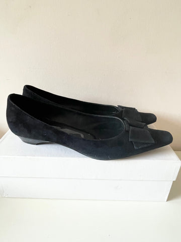 LK BENNETT BLACK SUEDE BOW TRIM LOW HEELS SIZE 7.5/41