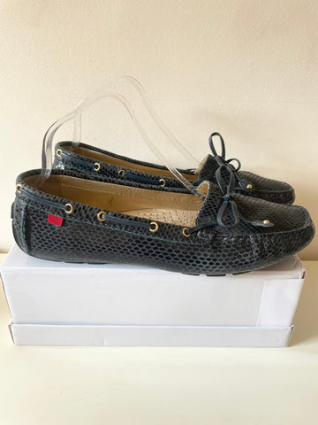 MARK JOSEPH FOR RUSSELL & BROMLEY NAVY BLUE LEATHER MOCCASIN FLATS  SIZE 7/40