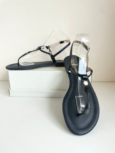 RUSSELL & BROMLEY BLACK PATENT THONG FLAT SANDALS SIZE 7/40