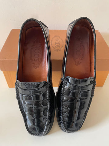 TODS PELLAME BLACK PATENT LEATHER LOAFERS SIZE 4/37