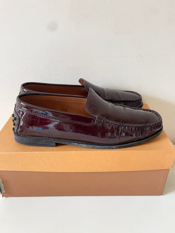 TODS PELLAME BURGUNDY PATENT LEATHER LOAFERS SIZE 4/37