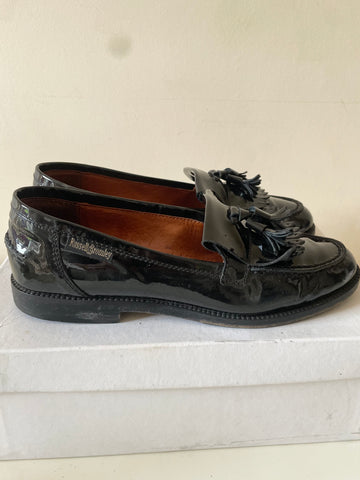 RUSSELL & BROMLEY CITY SLICK BLACK PATENT LEATHER LOAFERS SIZE 4/37