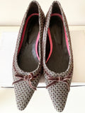 BODEN BROWN WEAVE VELVET BOW TRIM KITTEN HEELS SIZE 4/37