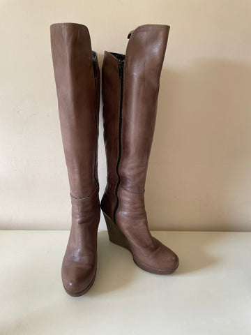 DANIEL BROWN LEATHER WEDGE HEEL TALL BOOTS SIZE 6/39