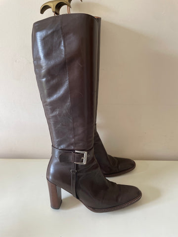 EPISODE DARK BROWN LEATHER BUCKLE TRIM KNEE LENGTH HEELED BOOTS SIZE 5/38