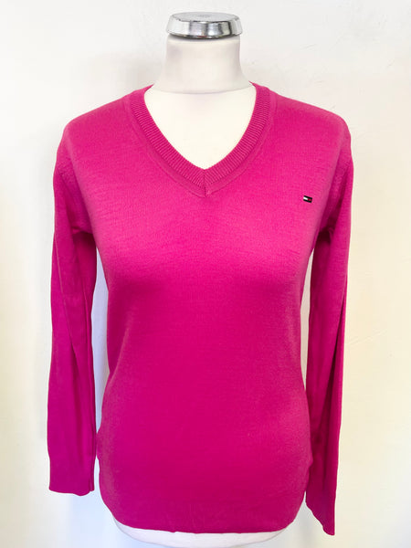 TOMMY HILFIGER PINK V NECK LONG SLEEVED JUMPER  SIZE M