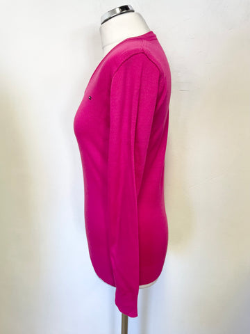 TOMMY HILFIGER PINK V NECK LONG SLEEVED JUMPER  SIZE M