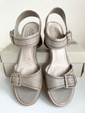 BRAND NEW CLARKS GLACIER COOL METALLIC LEATHER HEEL SANDALS SIZE 4.5/37.5