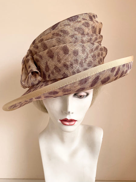 UNBRANDED PALE GOLD & DARK PURPLE LEOPARD STYLE PRINT SHAPED BRIM FORMAL HAT