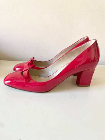 HOBBS RED PATENT LEATHER BOW TRIM HEELS SIZE 5/38