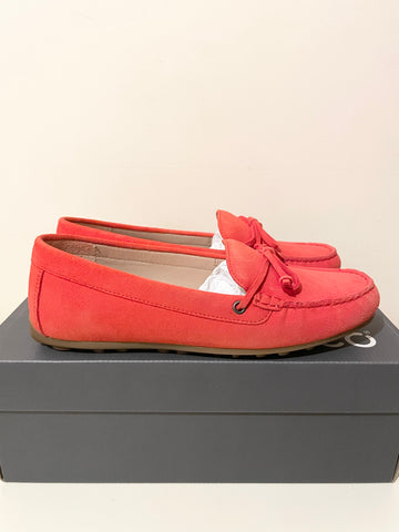 BRAND NEW ECCO DIVINE HIBISCUS ( CORAL) GOAT SUEDE FLAT MOCCASIN LOAFERS SIZE 5-5.5 /38