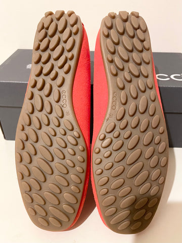 BRAND NEW ECCO DIVINE HIBISCUS ( CORAL) GOAT SUEDE FLAT MOCCASIN LOAFERS SIZE 5-5.5 /38