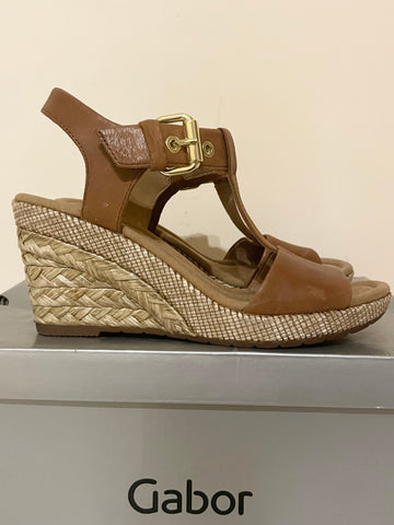 BRAND NEW WITH SLIGHT DEFECTS GABOR TAN KAREN LEATHER WEDGE HEEL SANDALS  SIZE 5/38