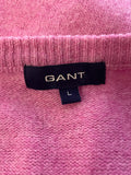 GANT PINK LAMBSWOOL V NECK JUMPER  SIZE L