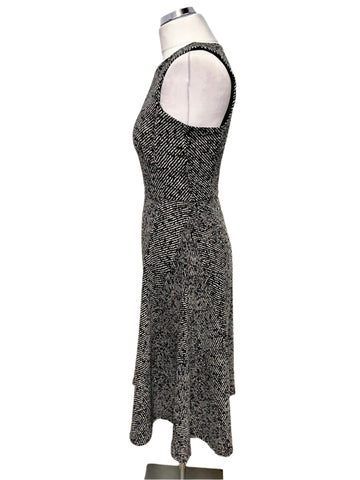 ZARA BLACK & CREAM PRINT SLEEVELESS FIT & FLARE DRESS SIZE M UK 10