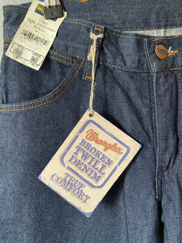 BRAND NEW WRANGLER BLUE DENIM LOW WAIST WIDE FLARE RETRO JEANS SIZE 26/32