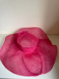 SUZANNE BETTLEY CANDY PINK FEATHER TRIMMED WIDE SHAPED BRIM FORMAL HAT ONE SIZE