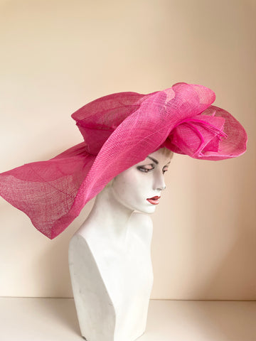 SUZANNE BETTLEY CANDY PINK FEATHER TRIMMED WIDE SHAPED BRIM FORMAL HAT ONE SIZE
