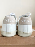 VEJA ESPLAR LOGO LEATHER EXTRA WHITE /SABLE TRAINERS SIZE 5/38