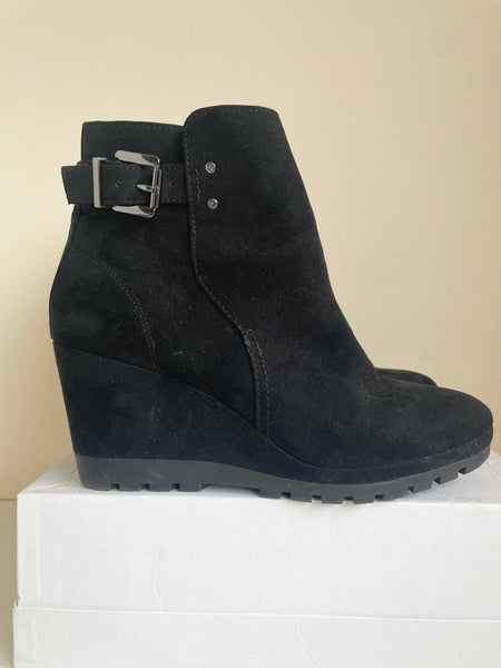 MARKS & SPENCER BLACK SUEDE BUCKLE TRIM WEDGE HEEL ANKLE BOOTS SIZE 6.5/39.5