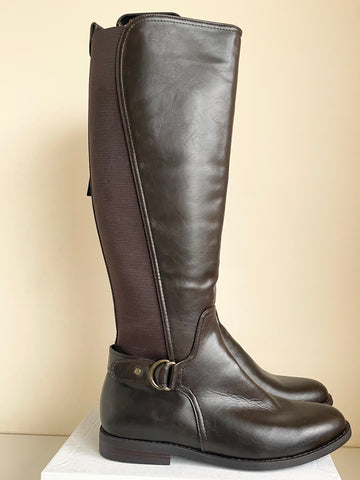 BRAND NEW MARKS & SPENCER BROWN FLEXIBLE LEG FITTING KNEE LENGTH BOOTS SIZE 6/39.5