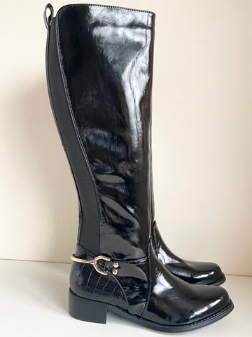 BRAND NEW MODA IN PELLE BLACK FAUX PATENT FLEXIBLE LEG FITTING KNEE LENGTH BOOTS  SIZE 6/39