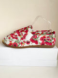 BRAND NEW BLOWFISH RED POPPY PRINT FABRIC FLATS SIZE 6/39