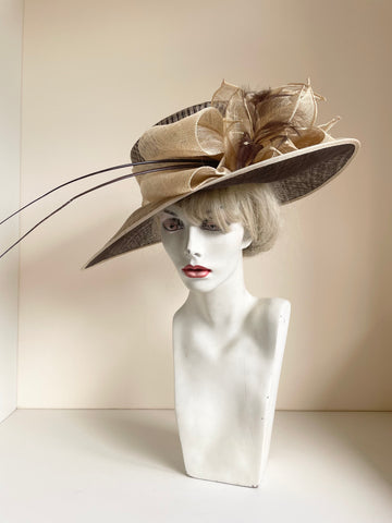 MARKS & SPENCER AUTOGRAPH NEUTRAL BROWN & CREAM BOW & FEATHER TRIM FORMAL HAT