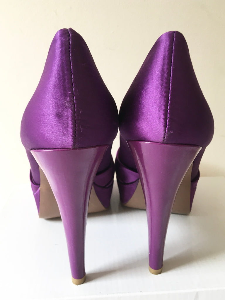 CARVELA PURPLE SATIN PEEPTOE HEELS SIZE 6/39 – Whispers Dress Agency