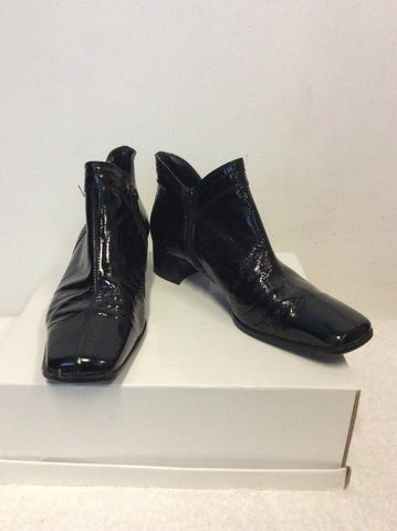 RELAXSHOE BLACK PATENT LEATHER SHOE BOOTS SIZE 6/39