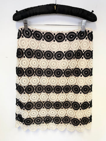 LK BENNETT CLAUDINE BLACK & CREAM CROCHET PENCIL SKIRT SIZE 10