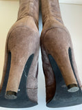 LK BENNETT BROWN SUEDE KNEE LENGTH HEELED BOOTS  SIZE 5/38