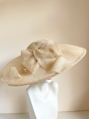 UNBRANDED NATURAL STRAW SAUCER WITH BOW TRIM HATINATOR