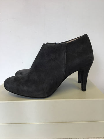 BRAND NEW UNISA DARK GREY SUEDE SHOE/ BOOTS SIZE 4/37