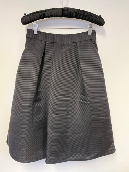 BRAND NEW TED BAKER BLACK BOX PLEATED SKIRT SIZE 2 UK 10