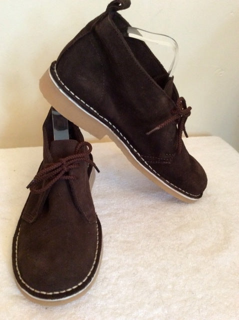 Clarks desert boots sales size 8