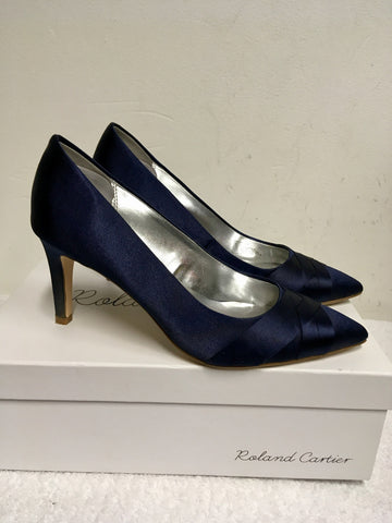 ROLAND CARTIER NAVY BLUE SATIN HEELS SIZE 5/38