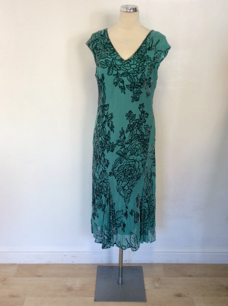 COUNTRY CASUALS GREEN & VELVET EMBELISHED FLORAL PRINT DRESS SIZE 14