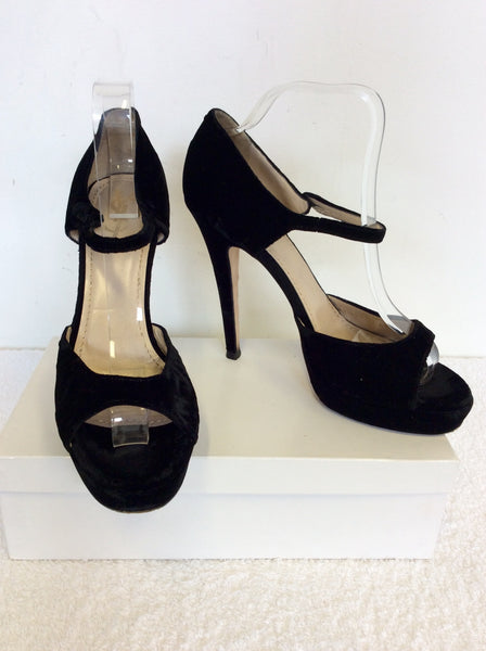 YVES SAINT LAURENT BLACK SUEDE PEEPTOE HEELS SIZE 7/40