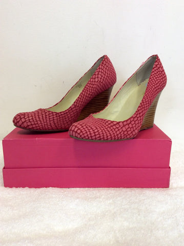 MAXSTUDIO PINK SNAKESKIN SUEDE & LEATHER WEDGE HEELS SIZE 6/39