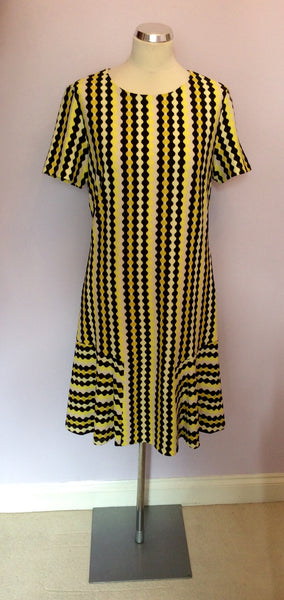 MUSE YELLOW,BLACK & WHITE PRINT DRESS SIZE 18 - Whispers Dress Agency - Sold - 1