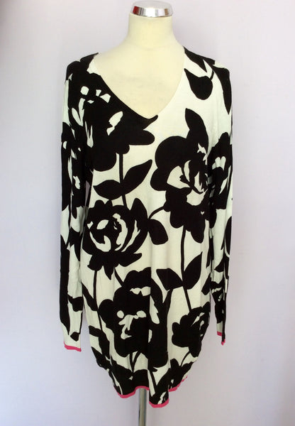 MARKS & SPENCER BLACK & WHITE FLORAL PRINT LONG JUMPER SIZE 18 - Whispers Dress Agency - Womens Knitwear - 1